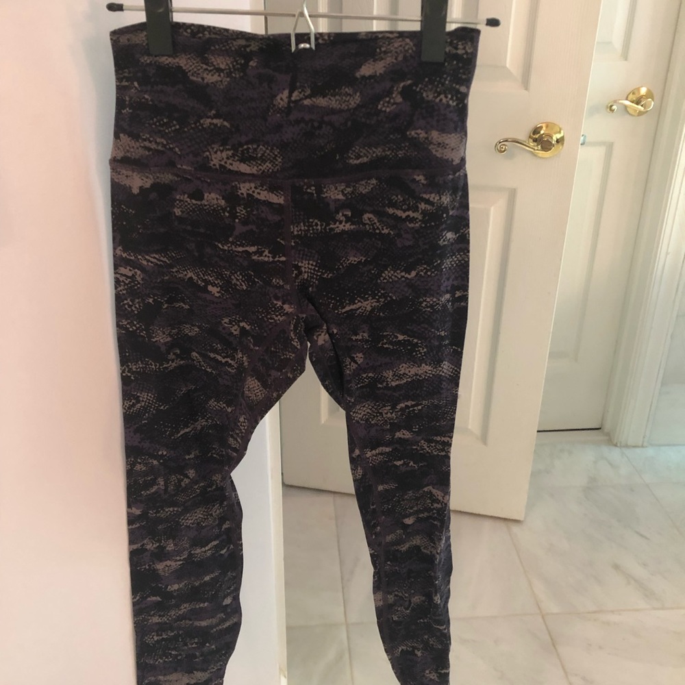 Lululemon snake align pants leggings 6